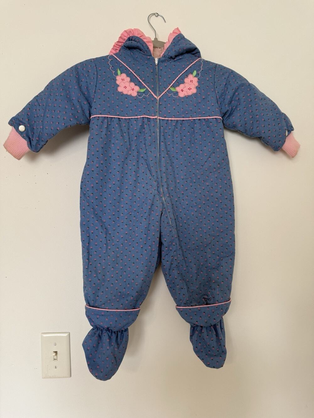 Vintage Tiny Tots Baby Snowsuit Pram Suit Footed Blue Floral Hooded Size 24